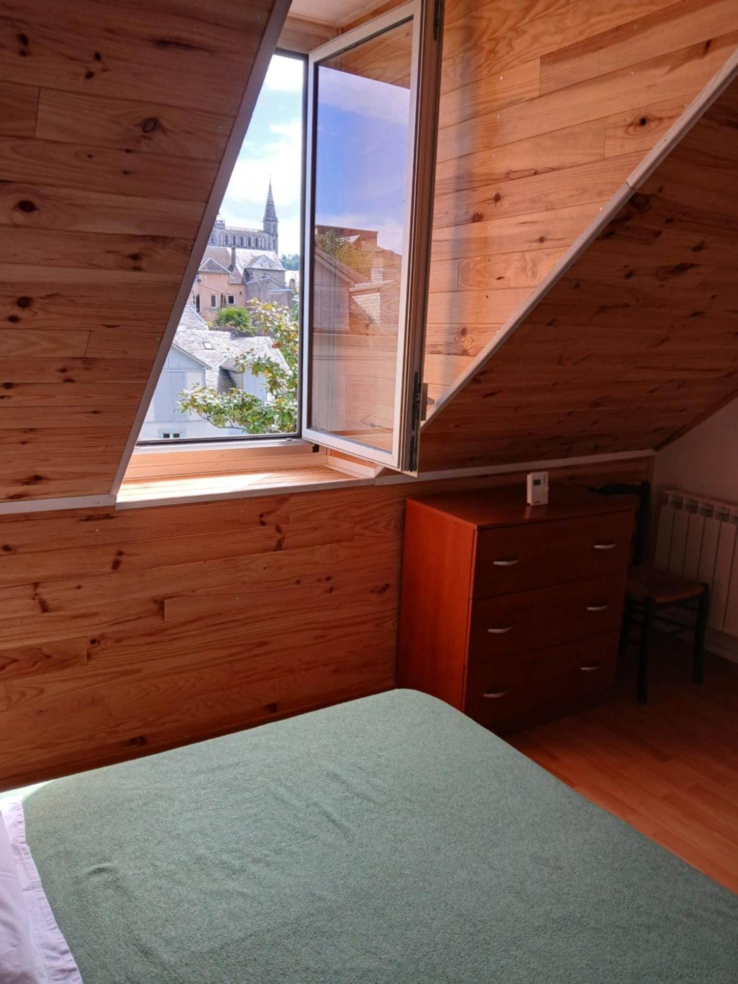 Charmant Appartement Au Centre De Баньер-де-Бигор Экстерьер фото